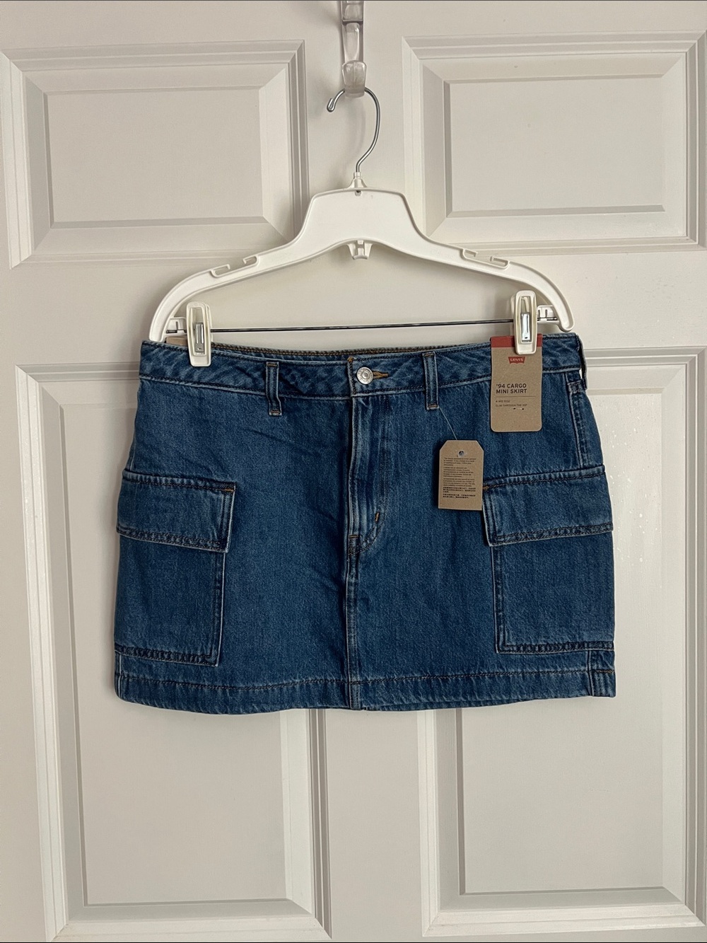 NEW Women’s Levi’s ‘94 Cargo Mini Skirt 30”